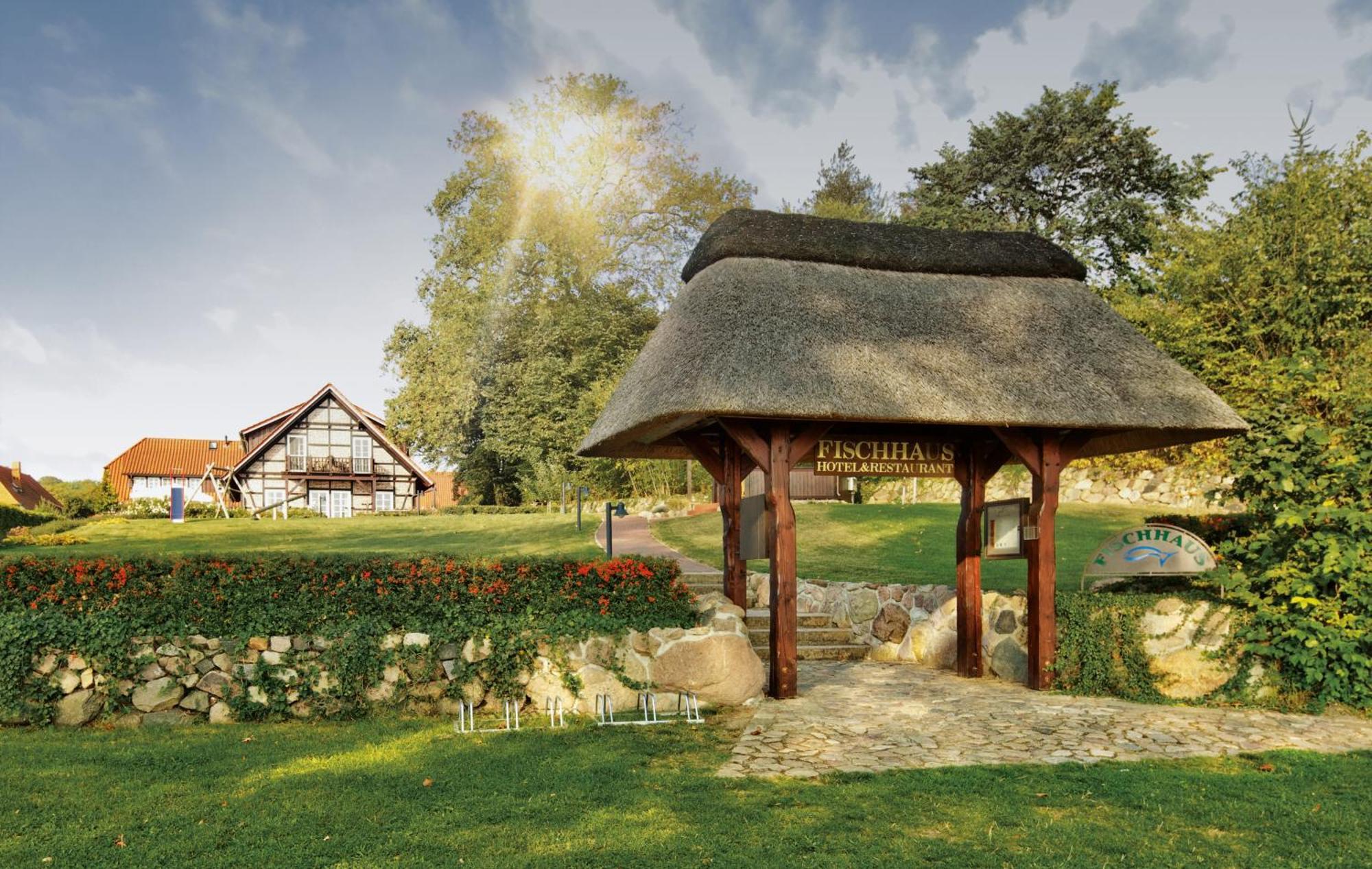 Seehotel Zarrentin Zarrentin am Schaalsee Zewnętrze zdjęcie