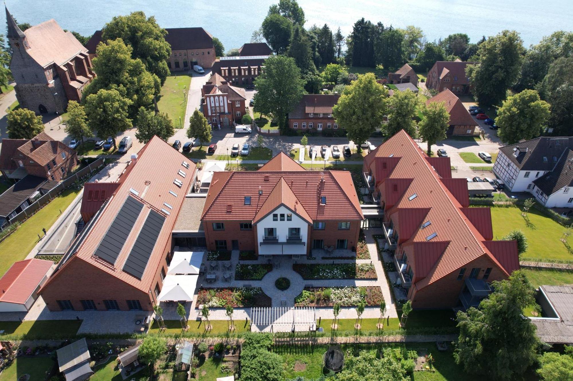 Seehotel Zarrentin Zarrentin am Schaalsee Zewnętrze zdjęcie